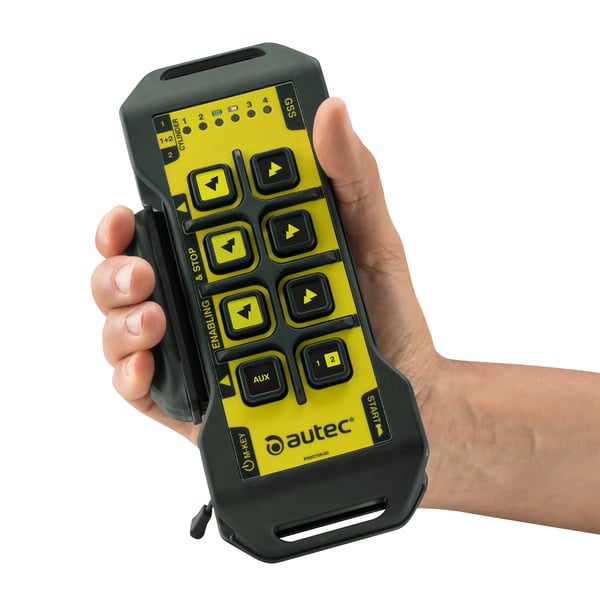 Enabling&Stop for industrial radio remote controls: enable and stop safely